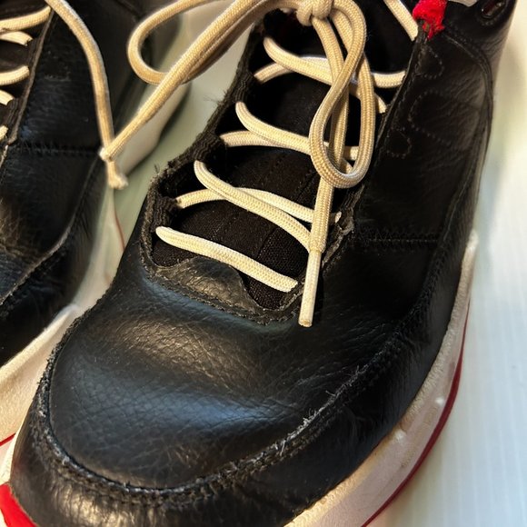 Nike Air Jordan’s - Size 6.5 (8 w) - Mid Black, Red and White - Picture 6 of 12